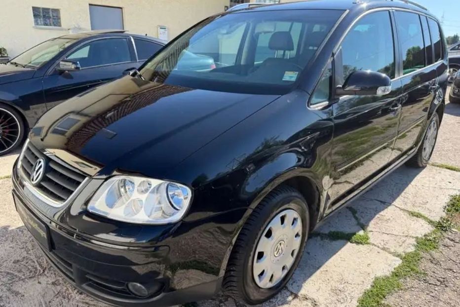 Продам Volkswagen Touran 2006 года в Чернигове