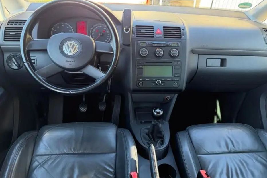 Продам Volkswagen Touran 2006 года в Чернигове