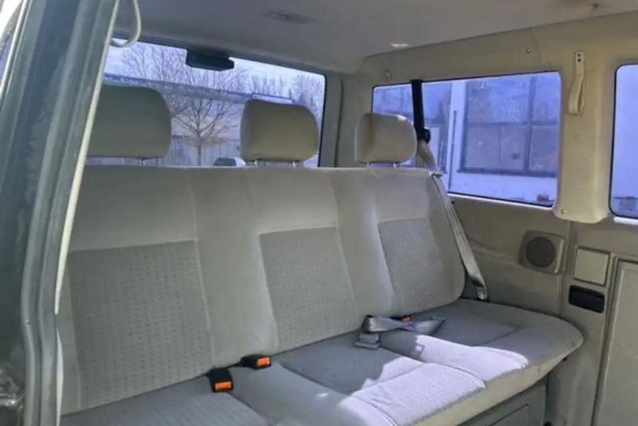 Продам Volkswagen T4 (Transporter) пасс. 2002 года в Днепре