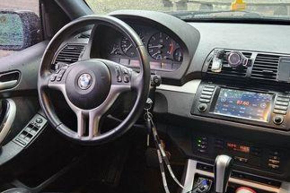 Продам BMW X5 2003 года в Днепре