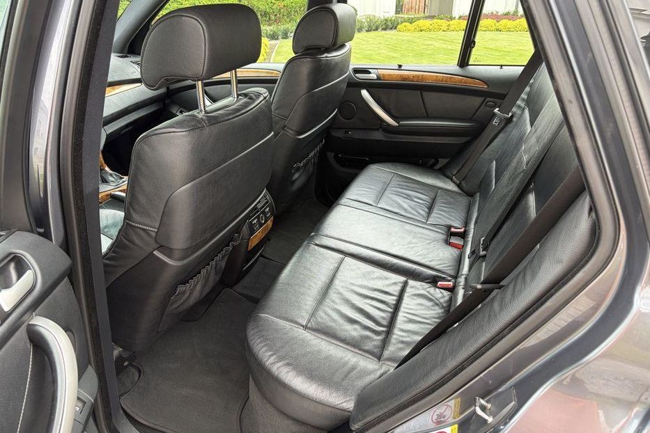Продам BMW X5 2004 года в г. Изюм, Харьковская область
