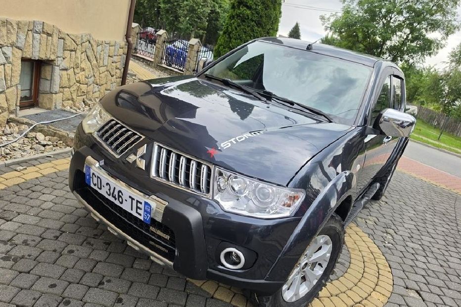 Продам Mitsubishi L 200 2011 года в Днепре