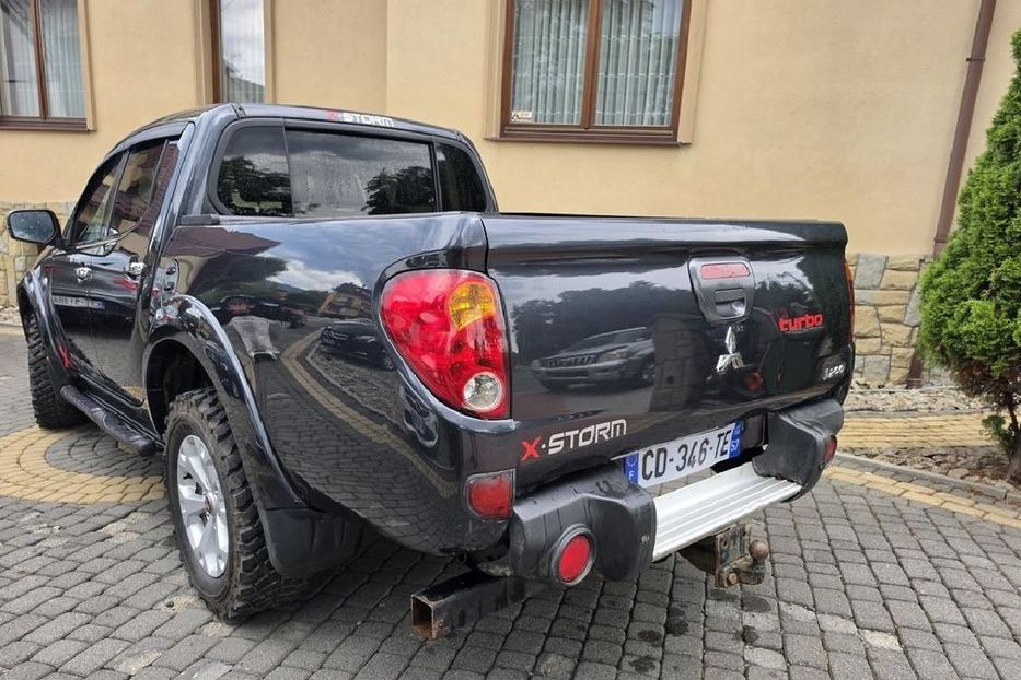 Продам Mitsubishi L 200 2011 года в Днепре