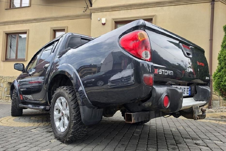 Продам Mitsubishi L 200 2011 года в Днепре