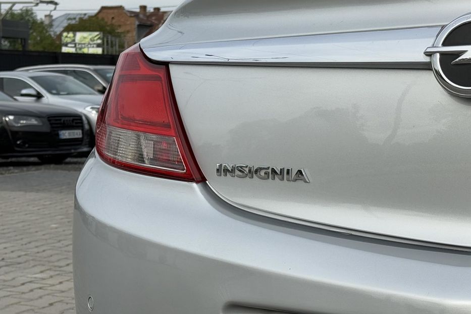 Продам Opel Insignia 2012 года в Львове