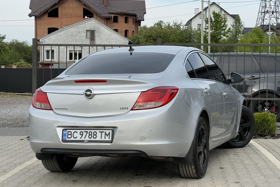 Продам Opel Insignia 2012 года в Львове