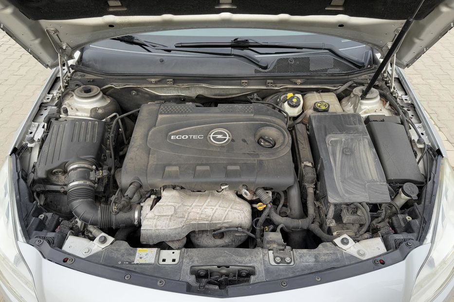 Продам Opel Insignia 2012 года в Львове
