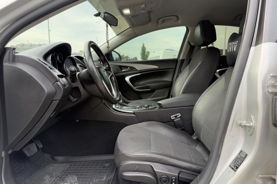 Продам Opel Insignia 2012 года в Львове