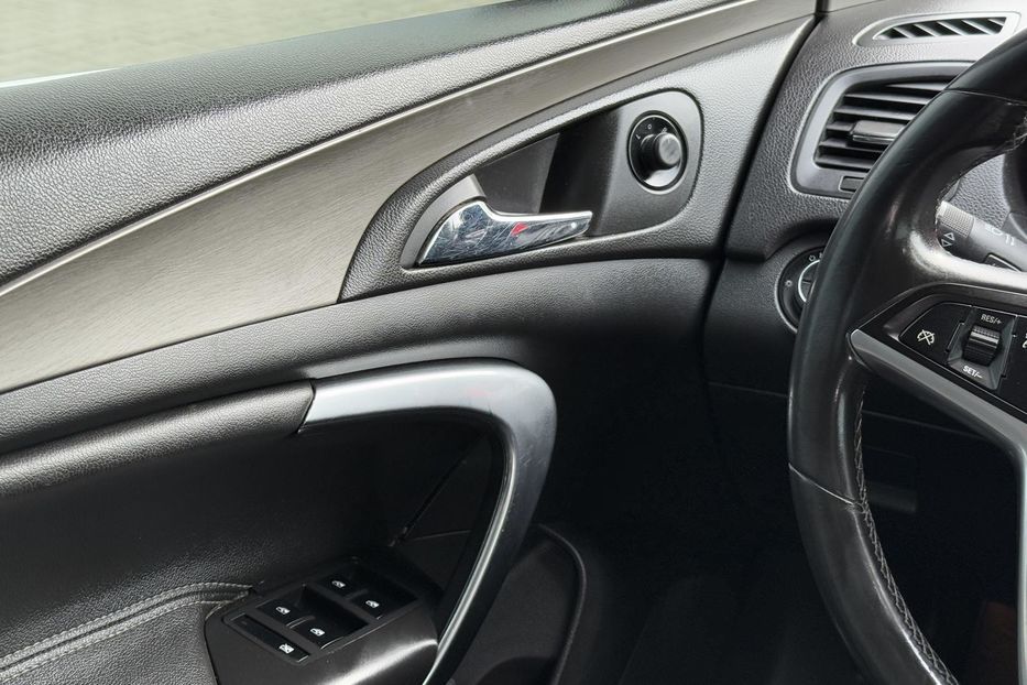 Продам Opel Insignia 2012 года в Львове