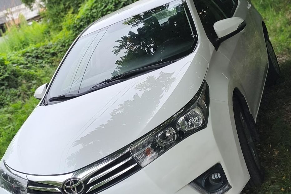 Продам Toyota Corolla 2013 года в Днепре