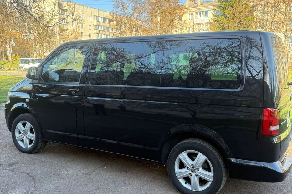 Продам Volkswagen Multivan 2011 года в Чернигове