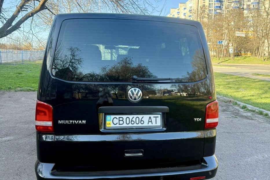Продам Volkswagen Multivan 2011 года в Чернигове