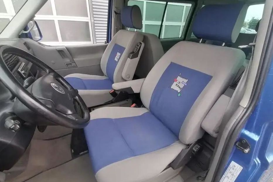Продам Volkswagen T4 (Transporter) пасс. 2001 года в Днепре
