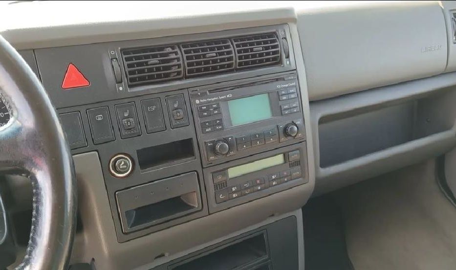 Продам Volkswagen T4 (Transporter) пасс. 2003 года в г. Купянск, Харьковская область