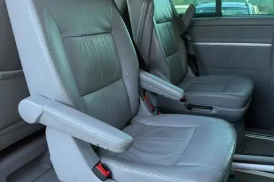 Продам Volkswagen T5 (Transporter) пасс. 2006 года в Харькове