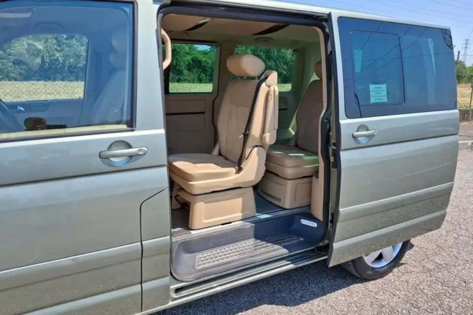 Продам Volkswagen T5 (Transporter) пасс. 2005 года в г. Павлоград, Днепропетровская область