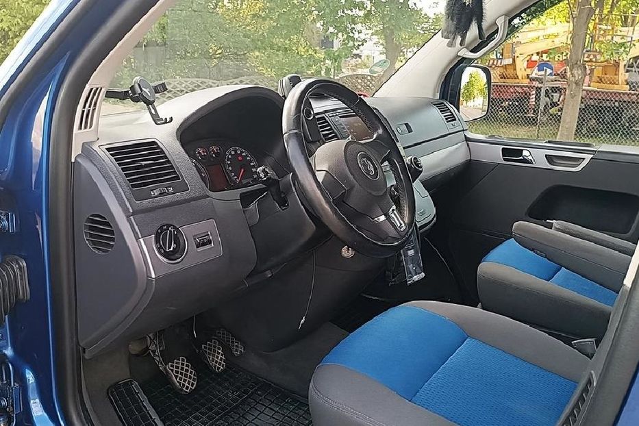 Продам Volkswagen T5 (Transporter) пасс. 2007 года в Сумах