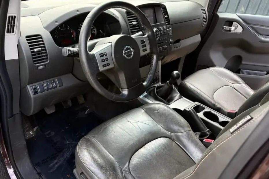 Продам Nissan Navara 2006 года в г. Павлоград, Днепропетровская область