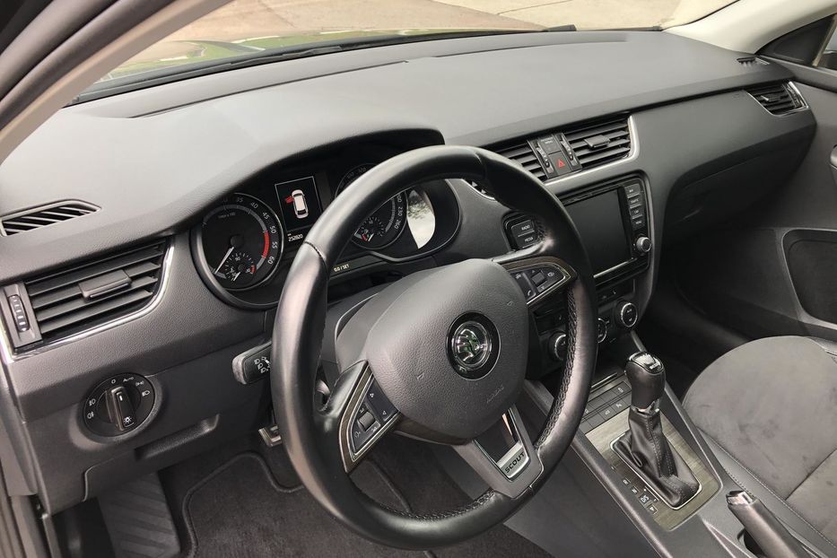 Продам Skoda Octavia A7 Scout 2.0 TDI DSG (184 к.с.) 4х4  2016 года в г. Коростень, Житомирская область