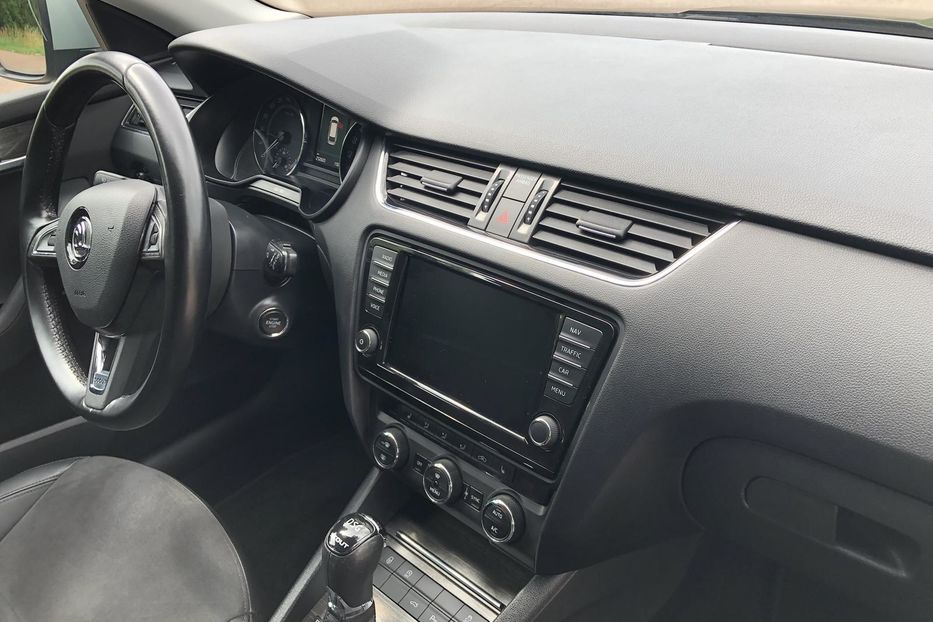 Продам Skoda Octavia A7 Scout 2.0 TDI DSG (184 к.с.) 4х4  2016 года в г. Коростень, Житомирская область