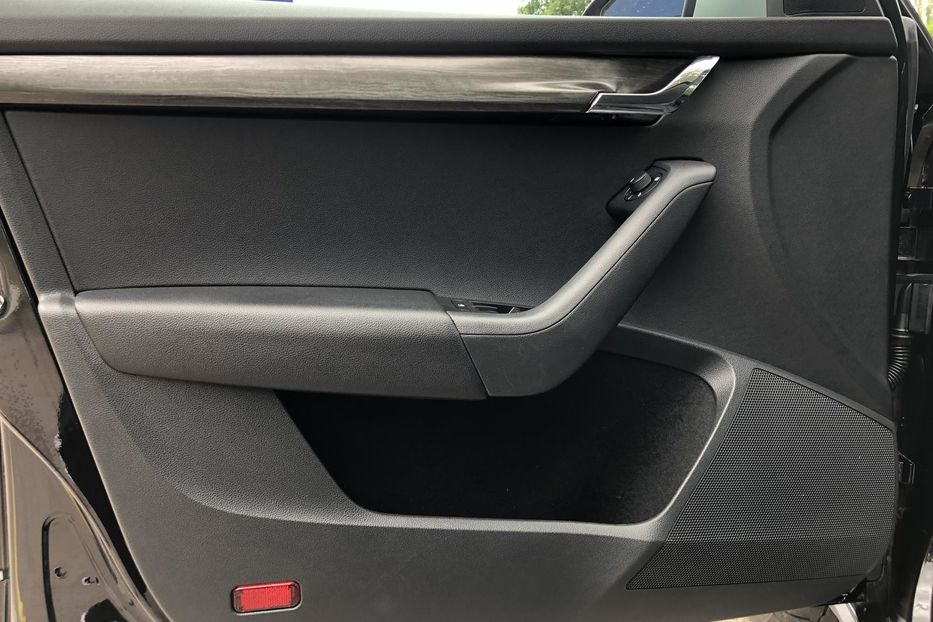 Продам Skoda Octavia A7 Scout 2.0 TDI DSG (184 к.с.) 4х4  2016 года в г. Коростень, Житомирская область