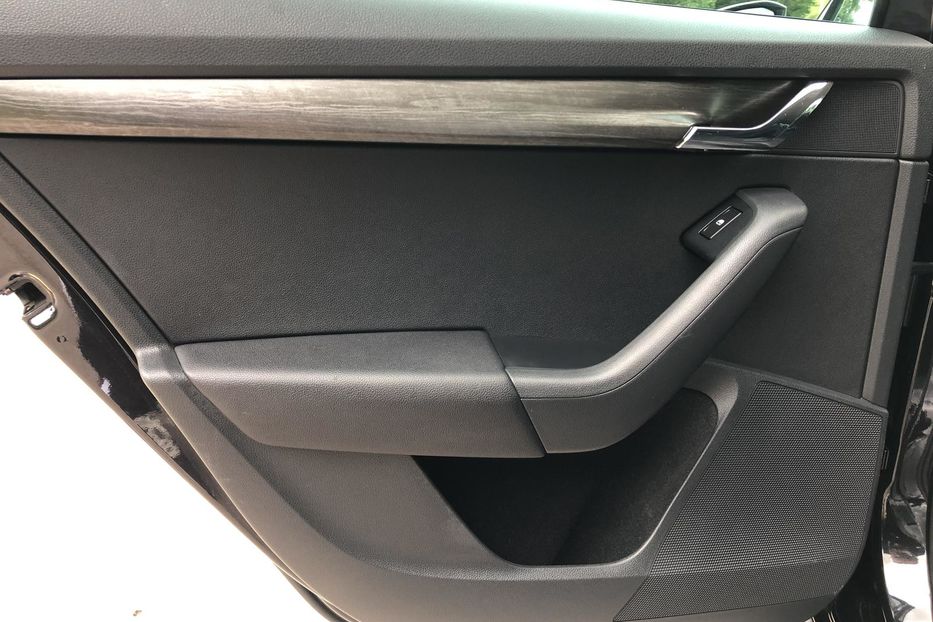 Продам Skoda Octavia A7 Scout 2.0 TDI DSG (184 к.с.) 4х4  2016 года в г. Коростень, Житомирская область