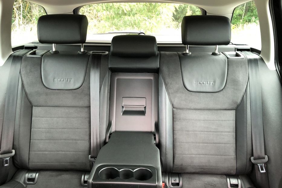 Продам Skoda Octavia A7 Scout 2.0 TDI DSG (184 к.с.) 4х4  2016 года в г. Коростень, Житомирская область
