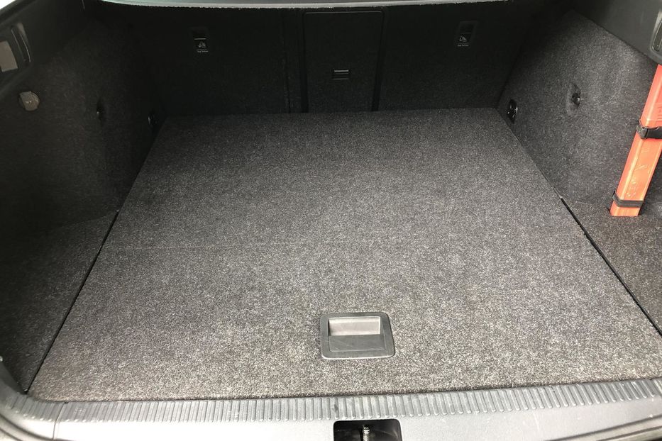Продам Skoda Octavia A7 Scout 2.0 TDI DSG (184 к.с.) 4х4  2016 года в г. Коростень, Житомирская область
