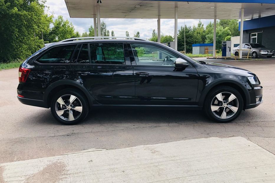 Продам Skoda Octavia A7 Scout 2.0 TDI DSG (184 к.с.) 4х4  2016 года в г. Коростень, Житомирская область
