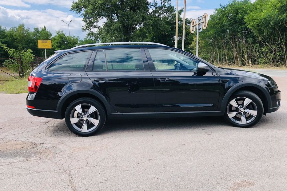 Продам Skoda Octavia A7 Scout 2.0 TDI DSG (184 к.с.) 4х4  2016 года в г. Коростень, Житомирская область