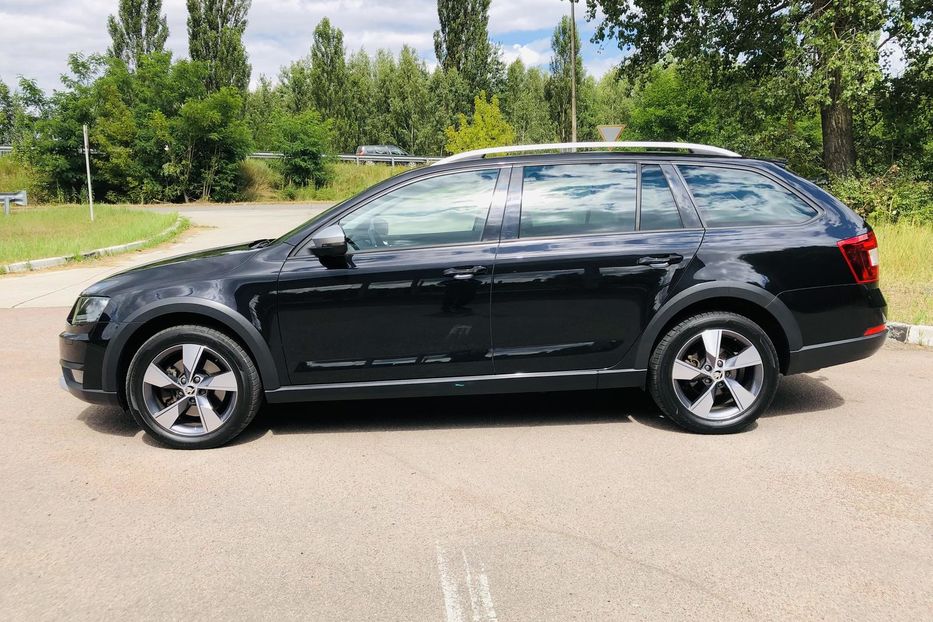 Продам Skoda Octavia A7 Scout 2.0 TDI DSG (184 к.с.) 4х4  2016 года в г. Коростень, Житомирская область