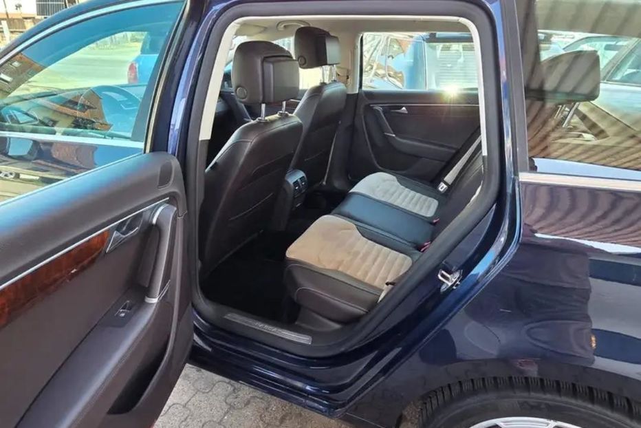 Продам Volkswagen Passat B7 2011 года в Днепре