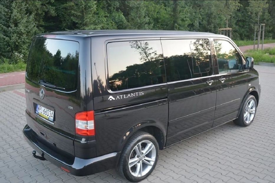 Продам Volkswagen T5 (Transporter) пасс. 2006 года в Львове