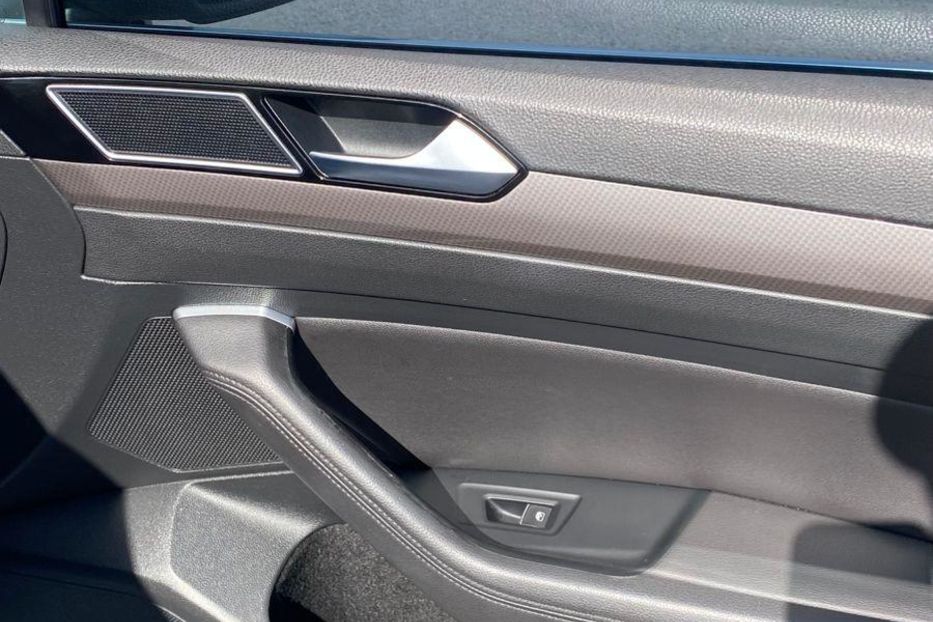 Продам Volkswagen Passat Alltrack MOTION 2016 года в Львове
