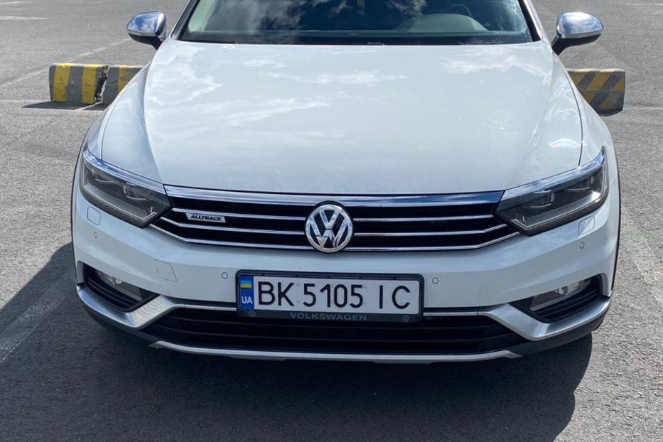 Продам Volkswagen Passat Alltrack MOTION 2016 года в Львове