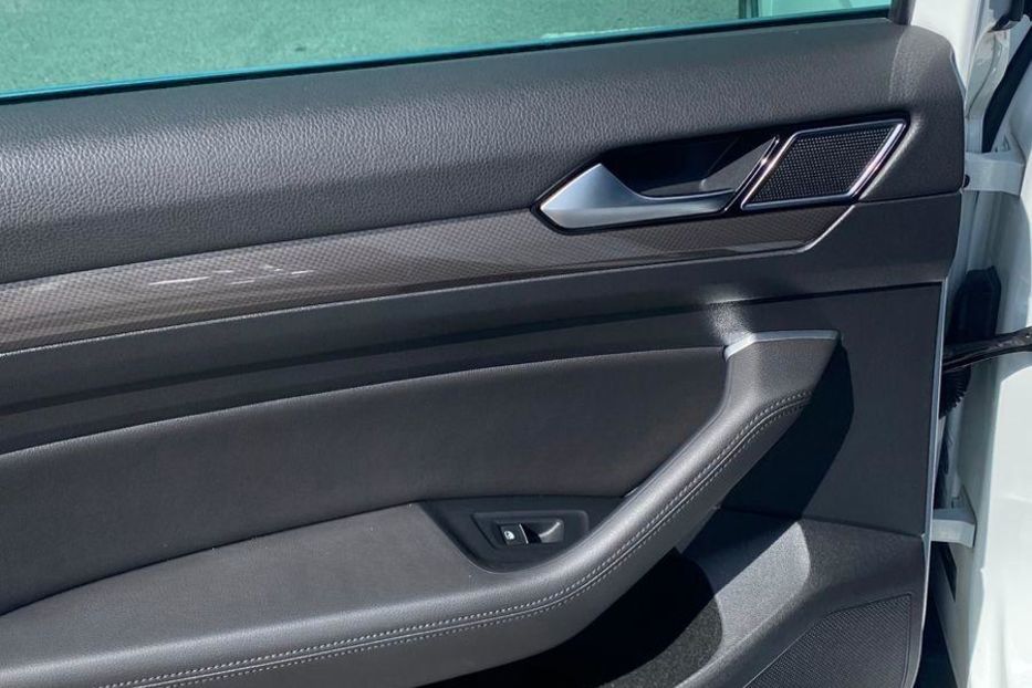 Продам Volkswagen Passat Alltrack MOTION 2016 года в Львове