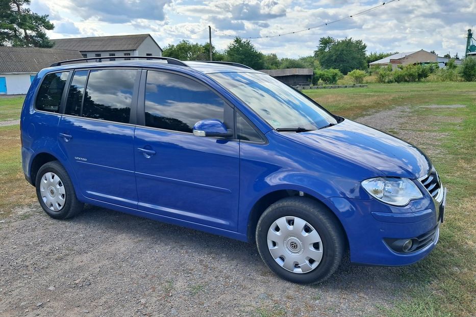 Продам Volkswagen Touran TSI 2009 года в г. Гайсин, Винницкая область