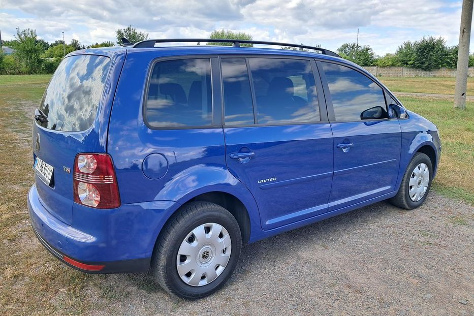 Продам Volkswagen Touran TSI 2009 года в г. Гайсин, Винницкая область