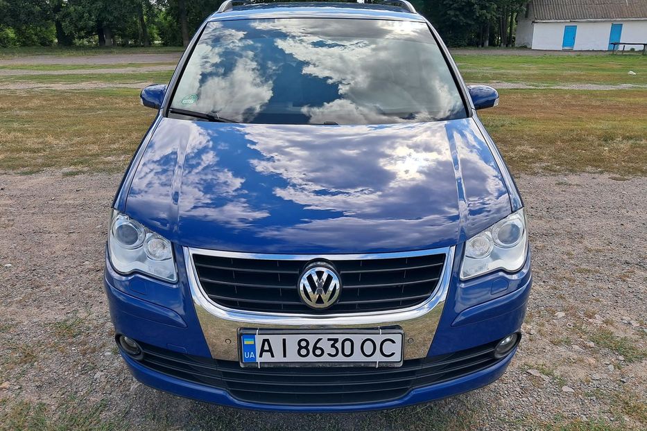 Продам Volkswagen Touran TSI 2009 года в г. Гайсин, Винницкая область
