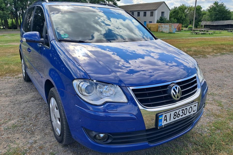 Продам Volkswagen Touran TSI 2009 года в г. Гайсин, Винницкая область