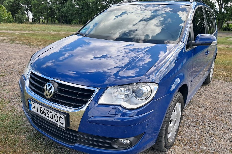 Продам Volkswagen Touran TSI 2009 года в г. Гайсин, Винницкая область
