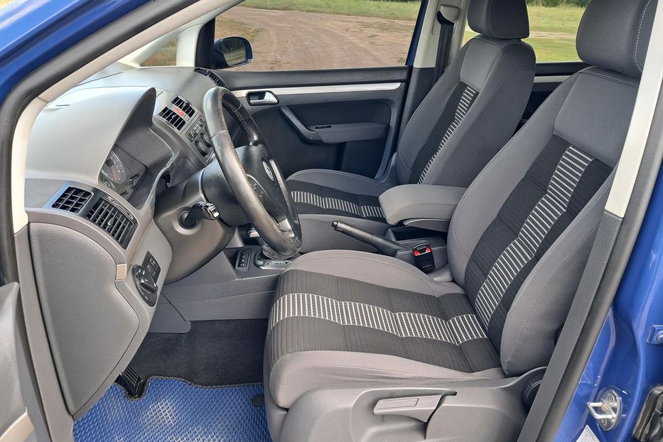 Продам Volkswagen Touran TSI 2009 года в г. Гайсин, Винницкая область