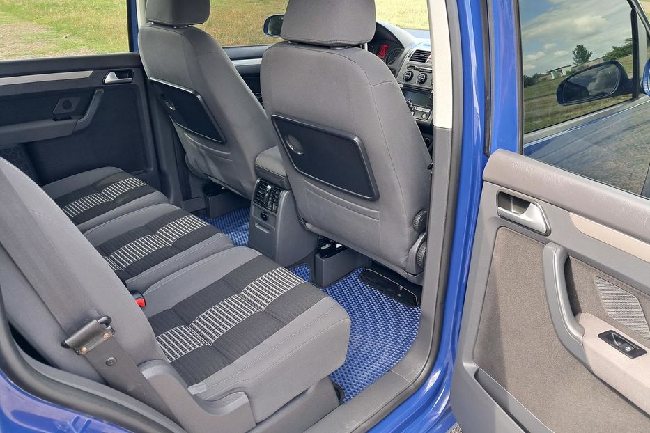 Продам Volkswagen Touran TSI 2009 года в г. Гайсин, Винницкая область