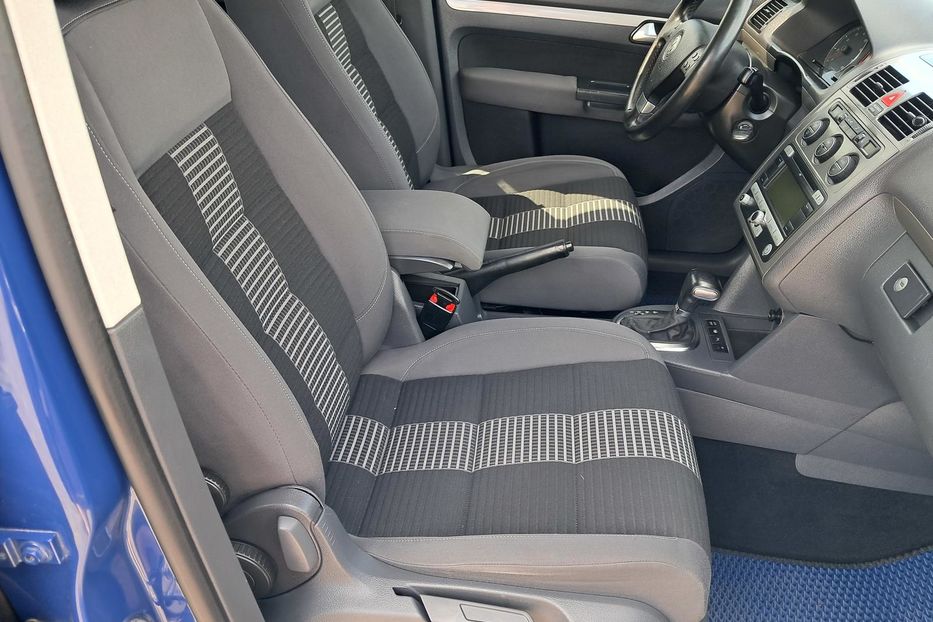 Продам Volkswagen Touran TSI 2009 года в г. Гайсин, Винницкая область