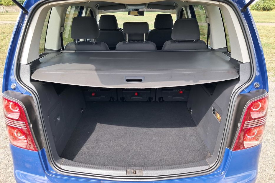 Продам Volkswagen Touran TSI 2009 года в г. Гайсин, Винницкая область