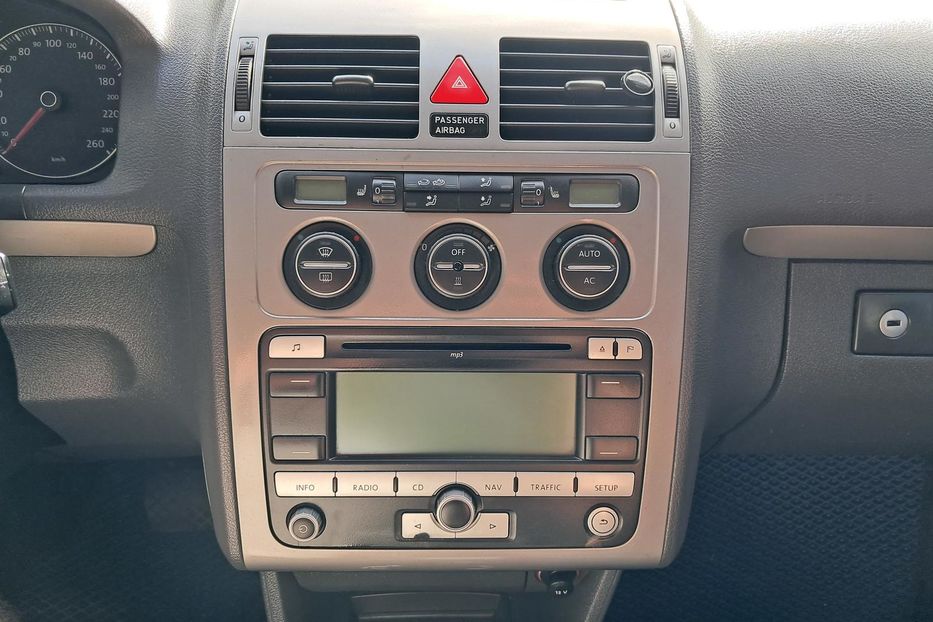 Продам Volkswagen Touran TSI 2009 года в г. Гайсин, Винницкая область