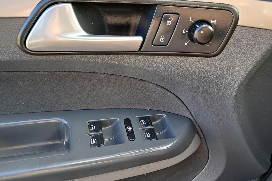 Продам Volkswagen Touran TSI 2009 года в г. Гайсин, Винницкая область