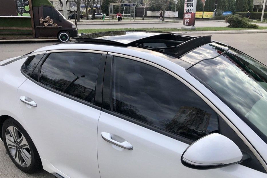 Продам Kia Optima Plug-In Hybrid EX Premium 2016 года в Харькове