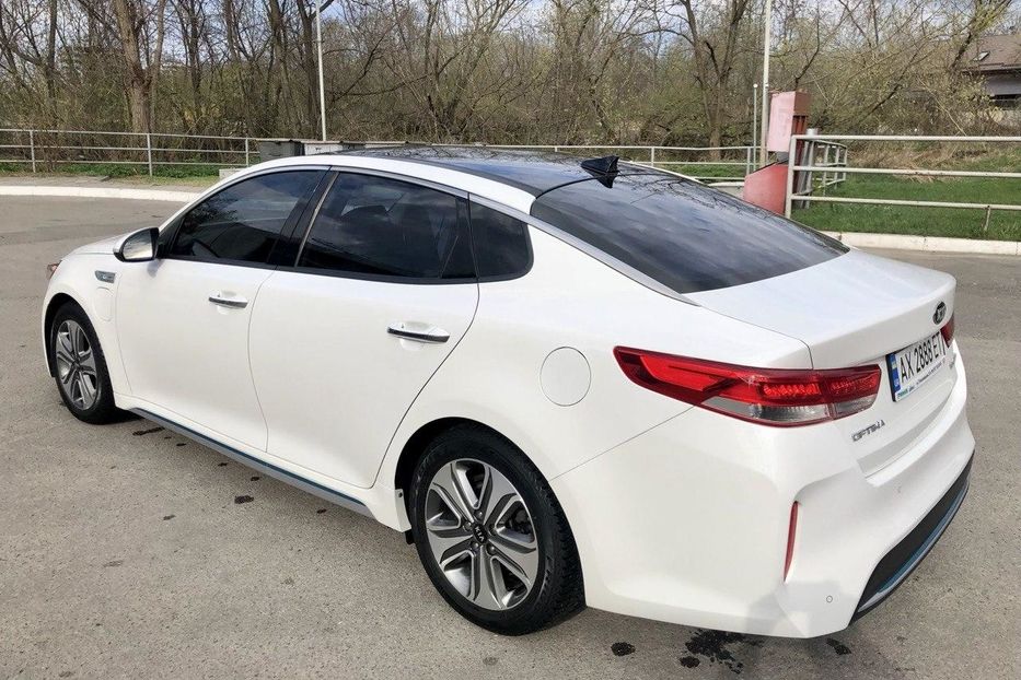 Продам Kia Optima Plug-In Hybrid EX Premium 2016 года в Харькове