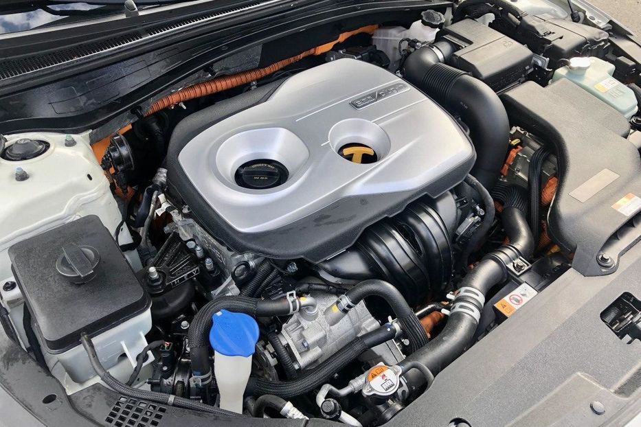 Продам Kia Optima Plug-In Hybrid EX Premium 2016 года в Харькове